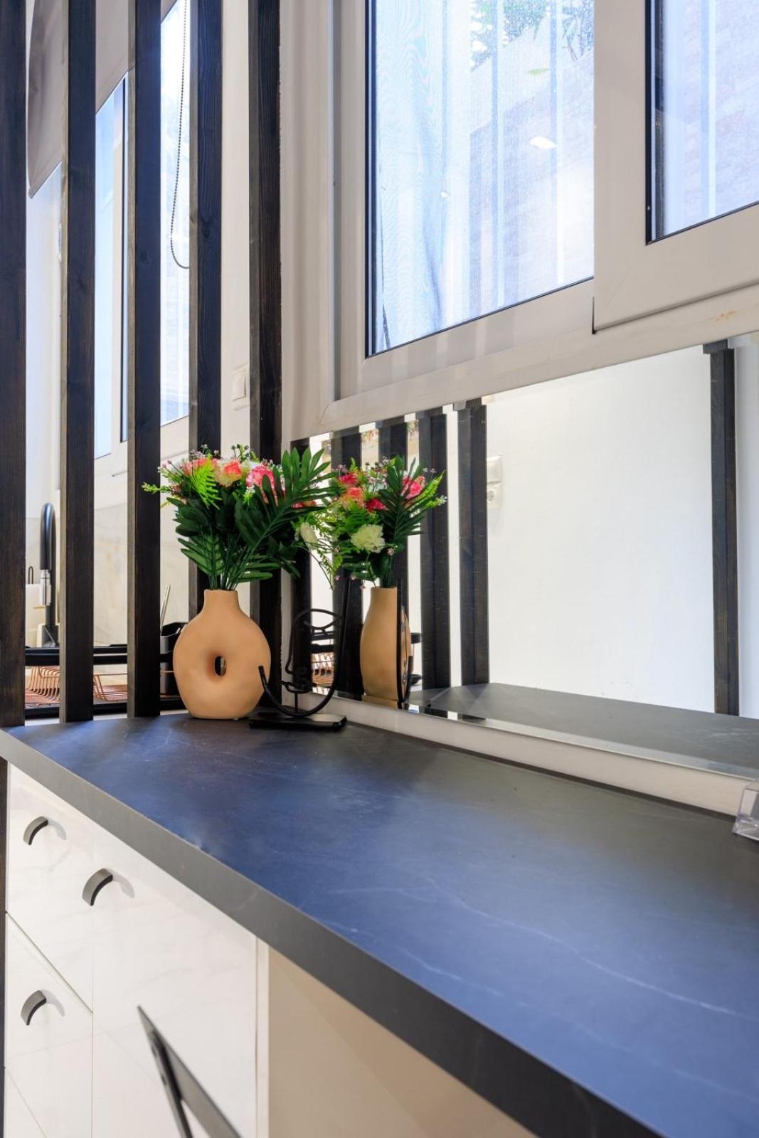 Aiolos Luxury Apartment Under Acropolis In Plaka Aten Exteriör bild